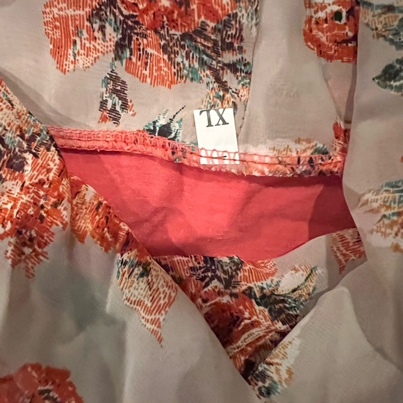 NEW & EUC Lot of 5 Maternity clothes - size M and L - Picture 3 of 6